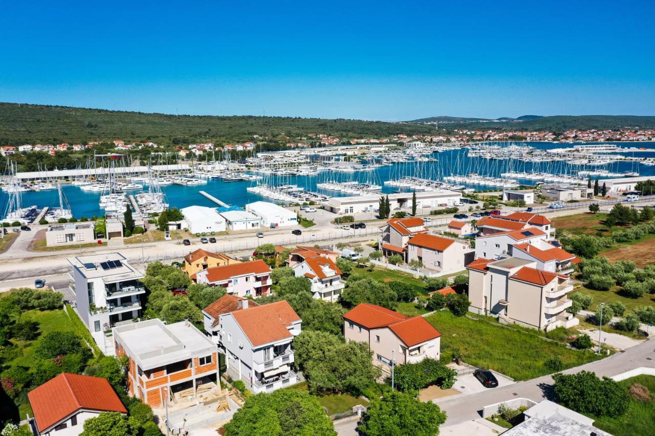 Apartments Lisica *